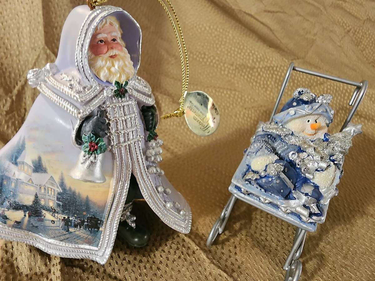 Thomas Kincade Old world Santa