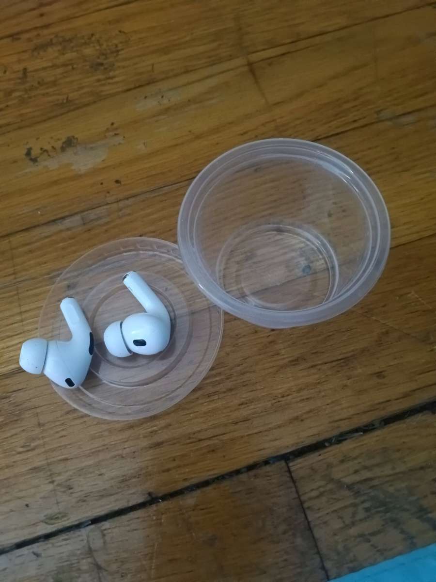 Gently used Airpod Pros 2