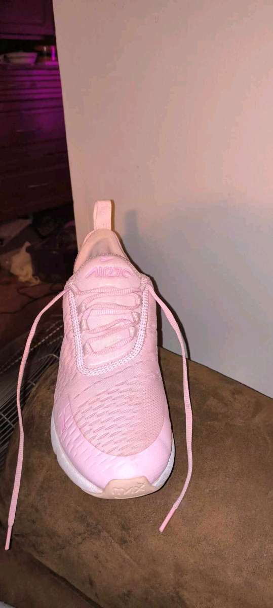 Light Pink 270 Nike Air Foams