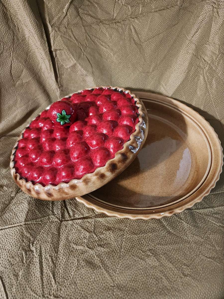 Vintage pie plate
