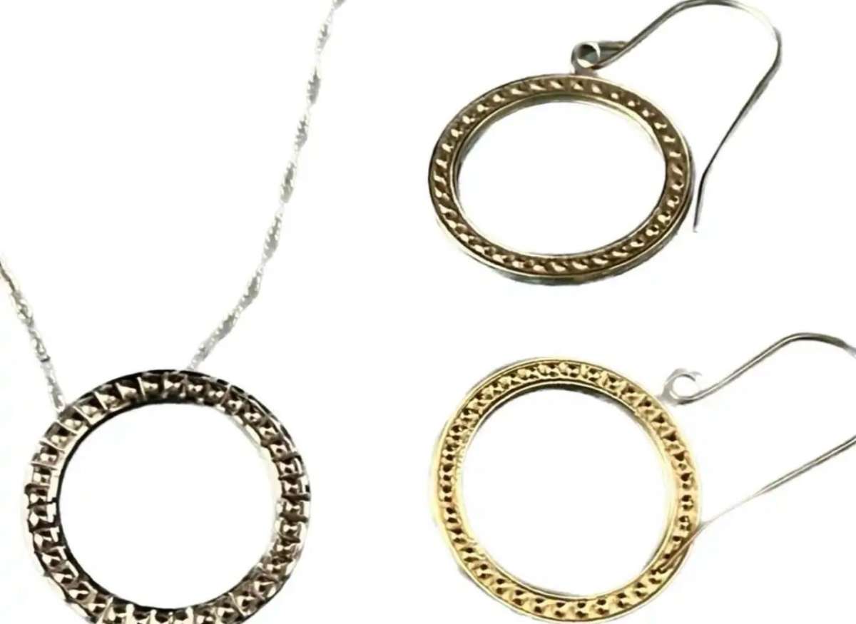 10K Gold Circle Pendant And  Earrings