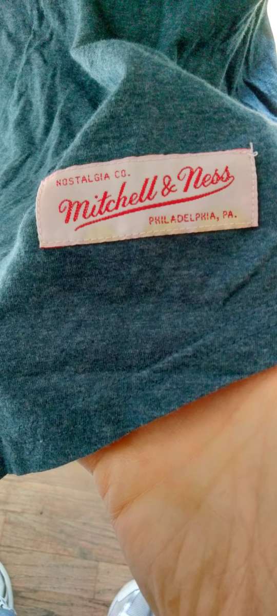 Philadelphia Phillies 3 qt Shirt