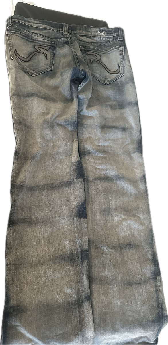 Rock  Republic Vaughn Size 33 Jeans Distressed Straight Leg