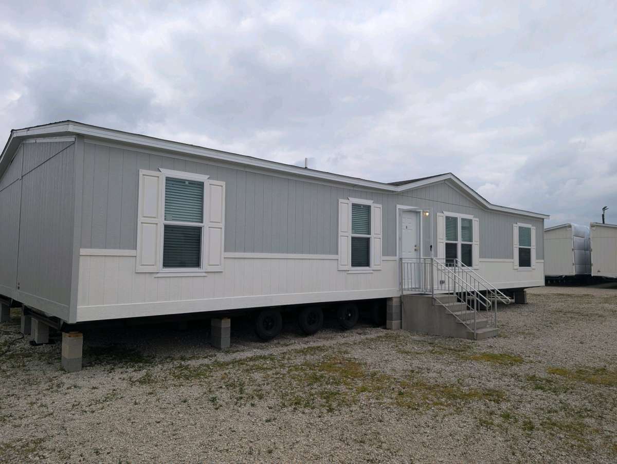 2025 Doublewide with 4 Bedroom and 2 Bathrooms