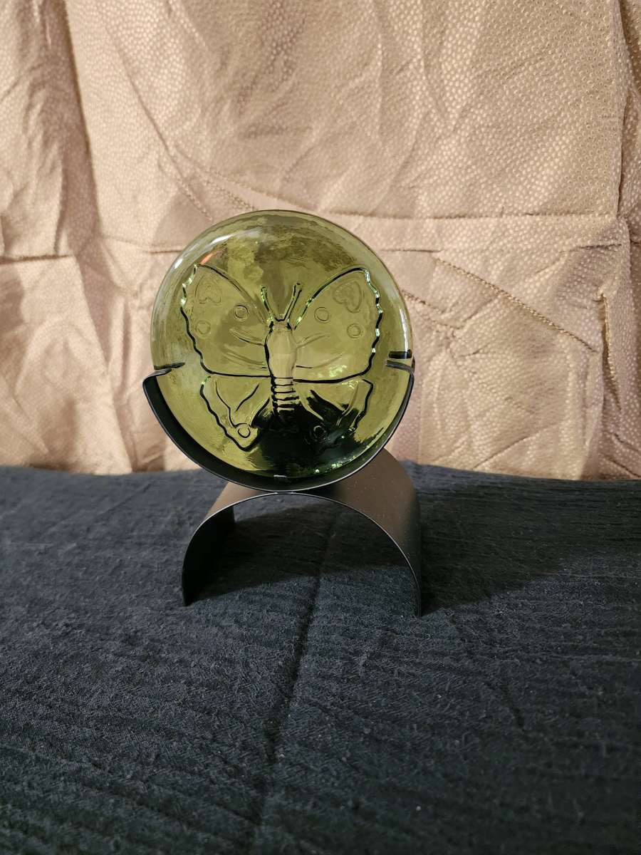 Butterfly tealight holder