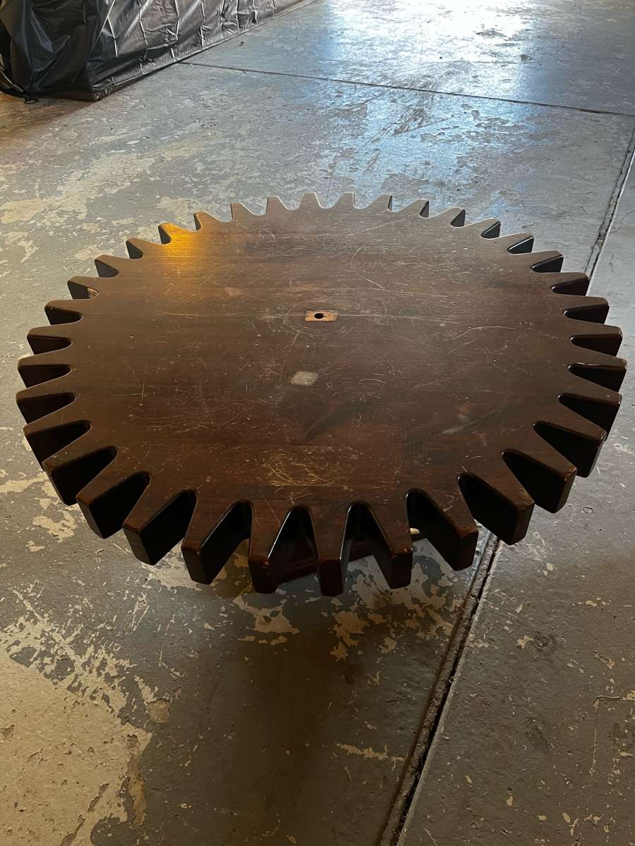 gear table