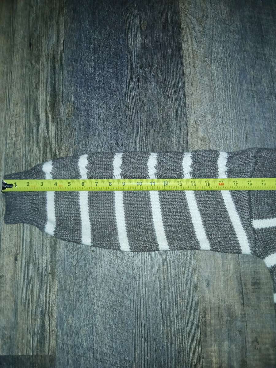 LC Lauren Conrad Size LG Cream and Dark Beige