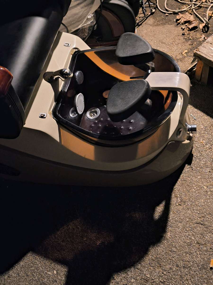 Massage and Pedicure Chair 2015