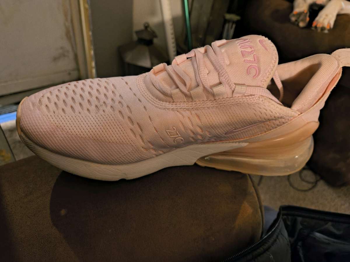 Light Pink 270 Nike Air Foams