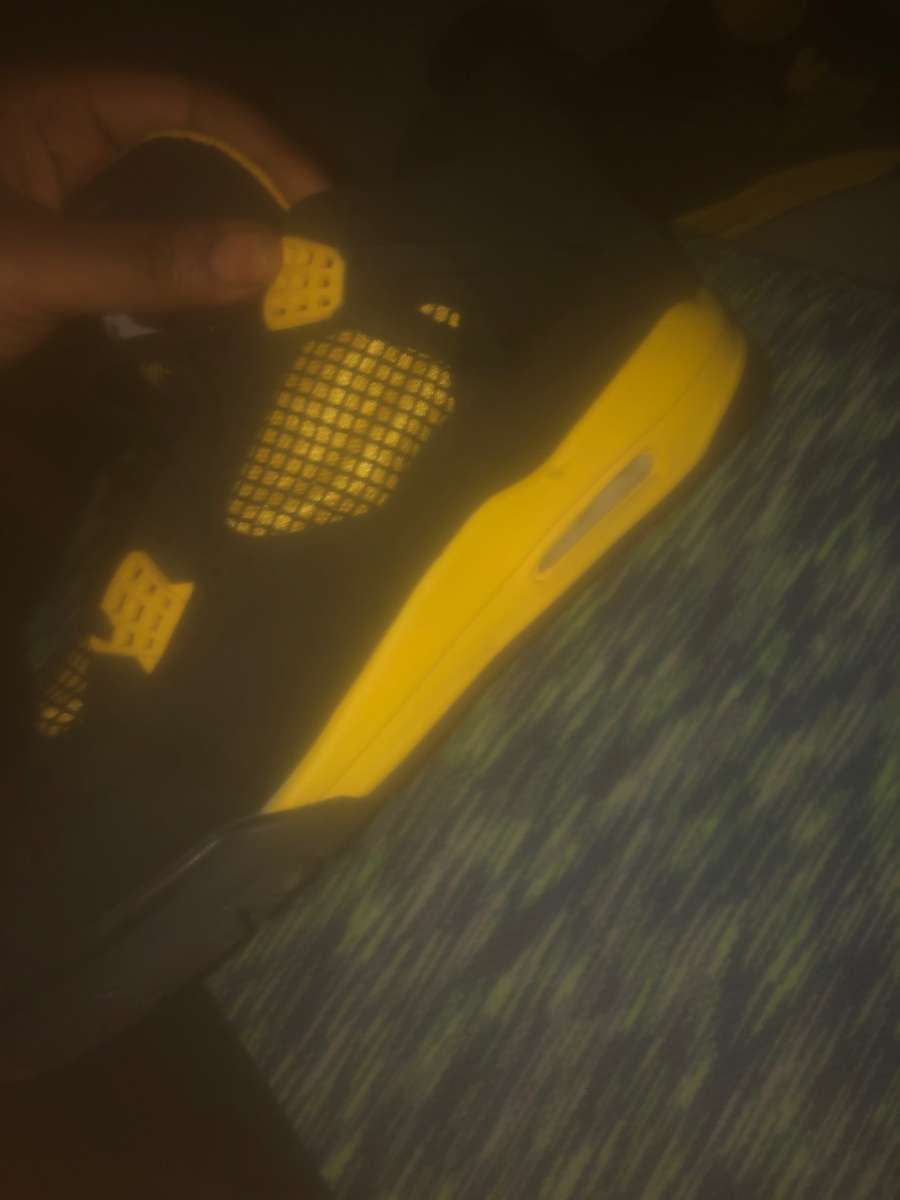 jordan black thunder 4