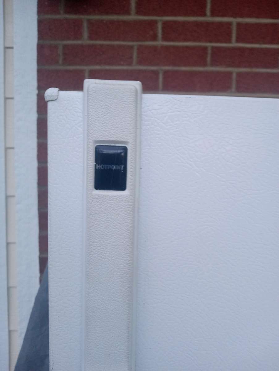 refrigerator and gently used electric stove