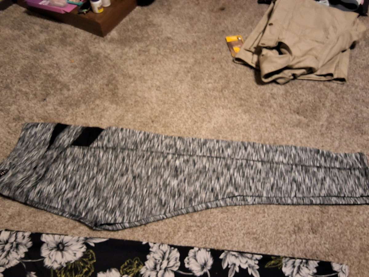 yoga pants
