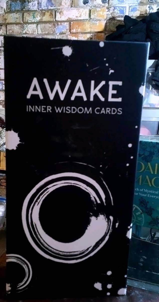 Awake Inner Wisdom Cards w Guidebook Quartz