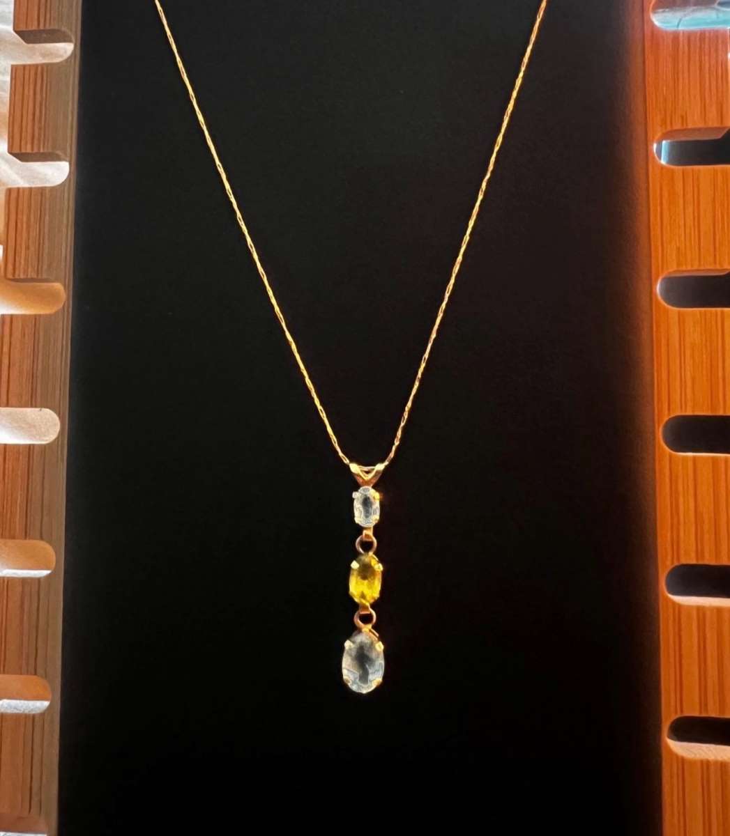 10K Gold Blue Topaz Pendant Necklace