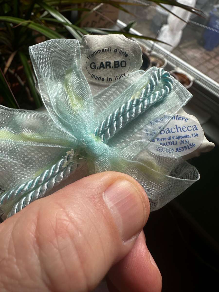 Small ceramic with 2angels