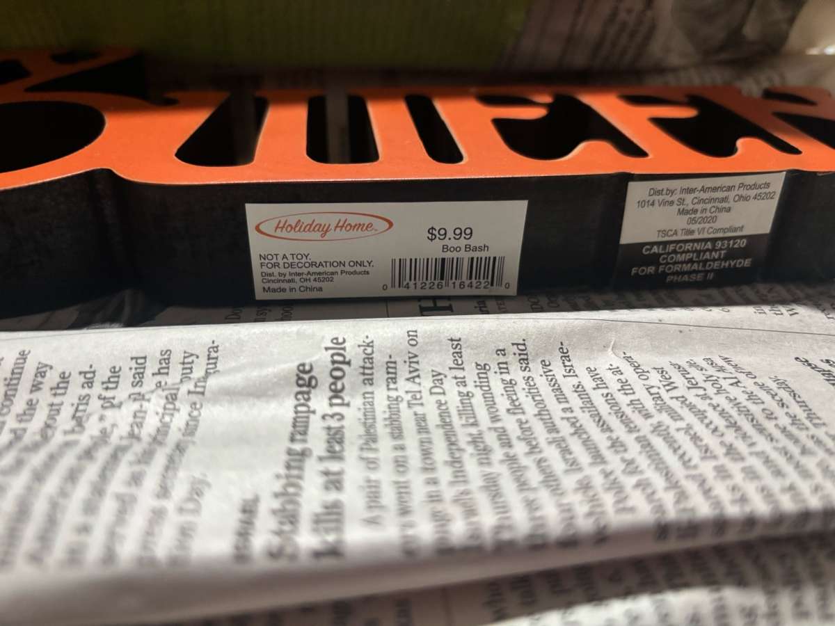 happy Halloween Sign