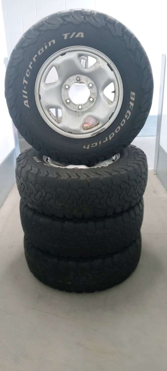 set of the 4 tires 24575R16