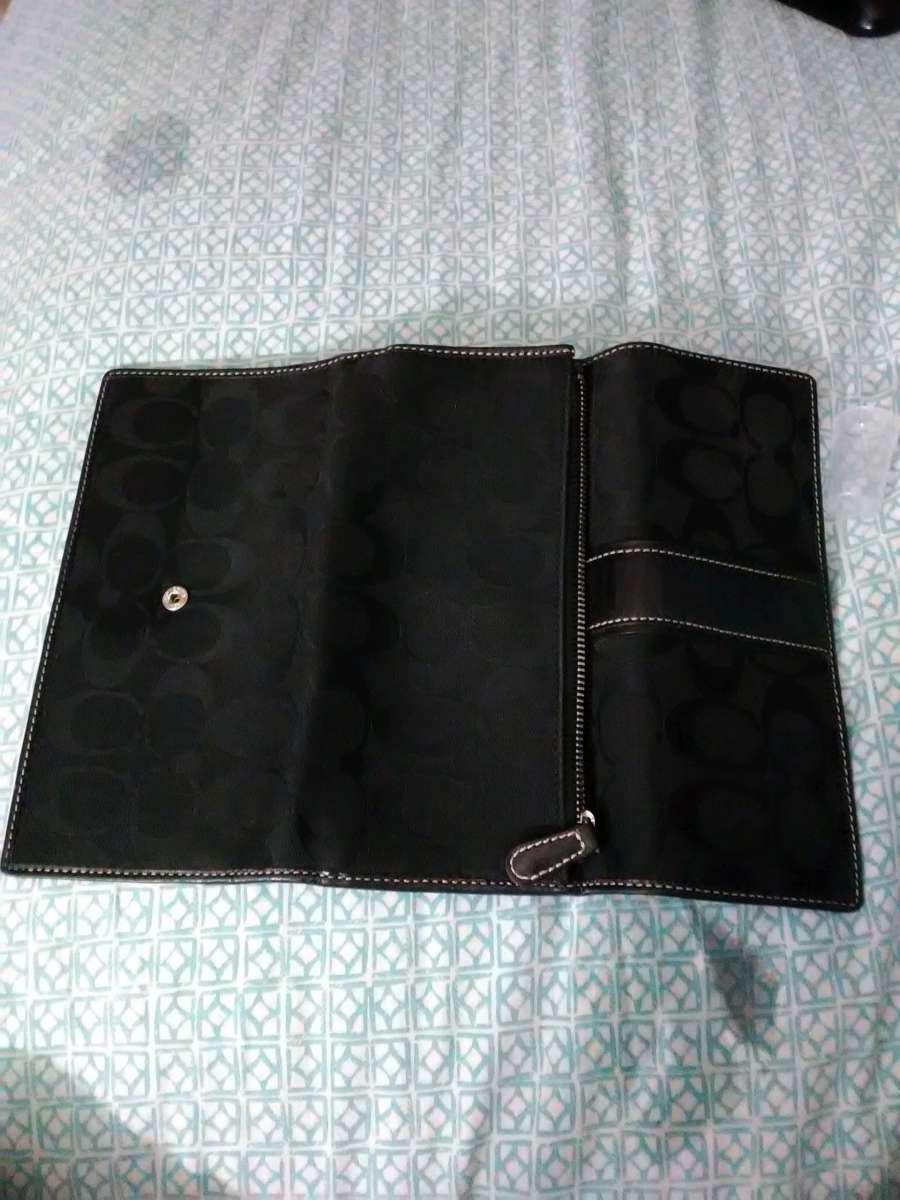 coach wallet black  need to go today