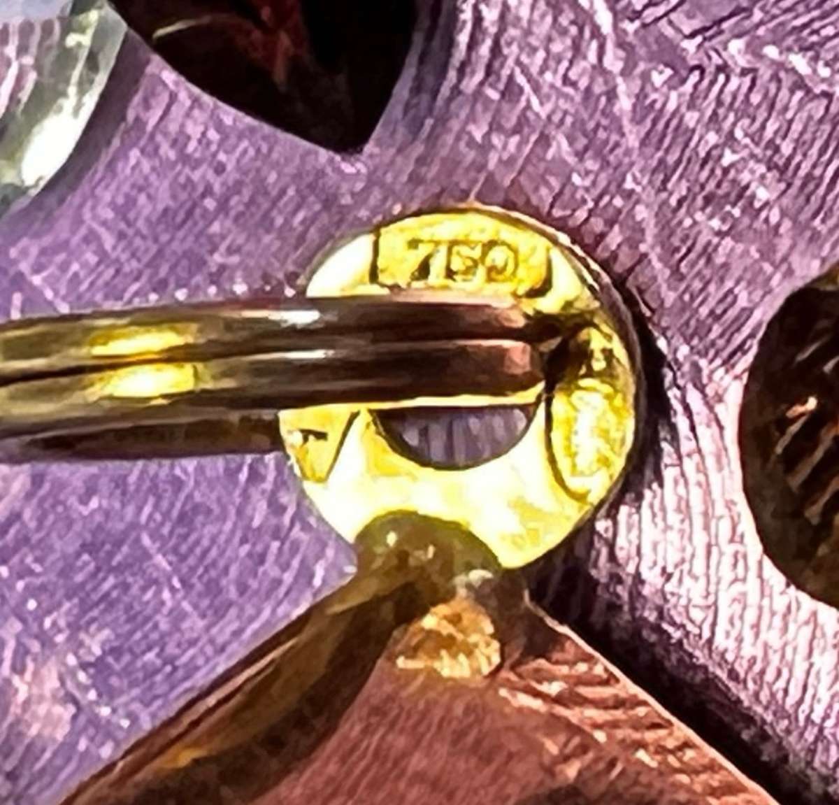 18K Gold 10mm Dice Pendant