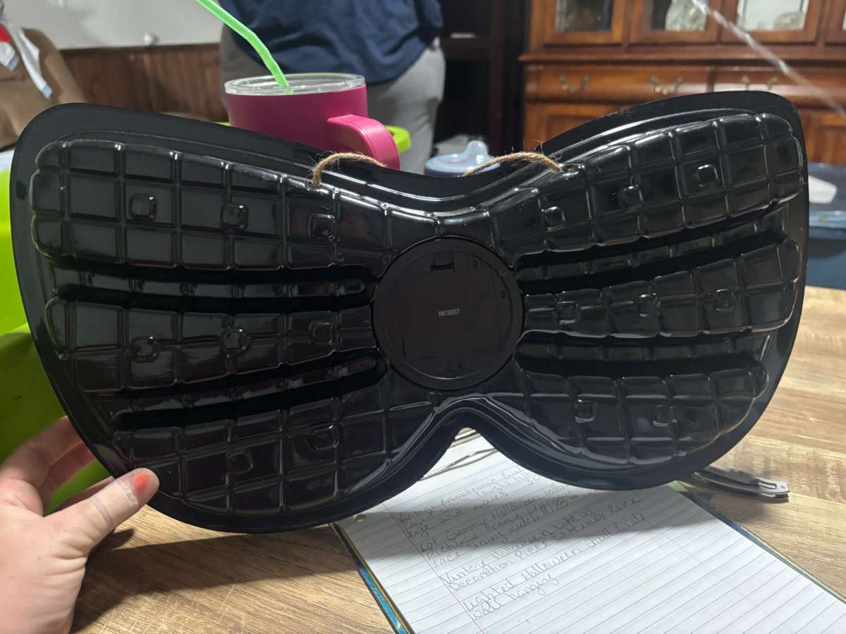 Animated light up eyes