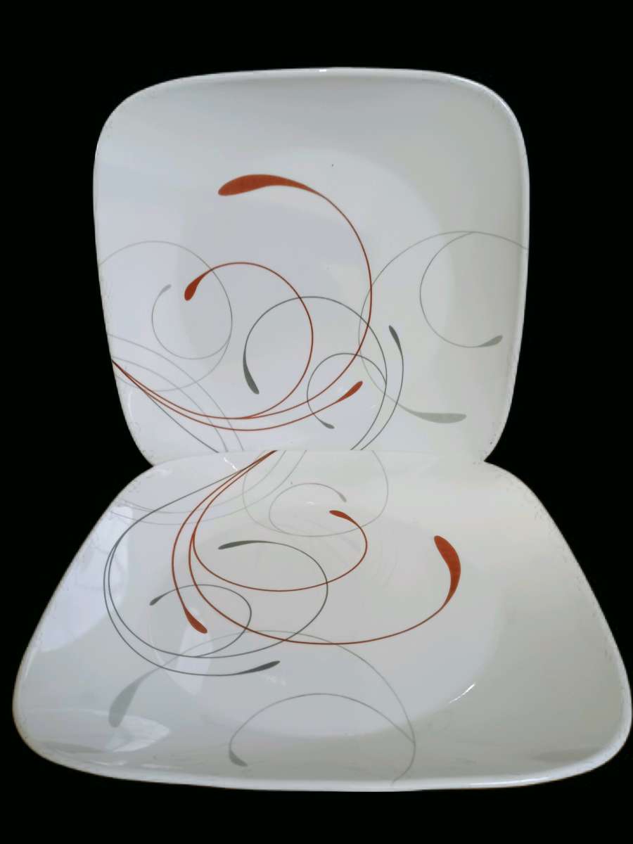 Set of 2 Corelle VITRELLE Splendor Square Luncheon 9 Plates