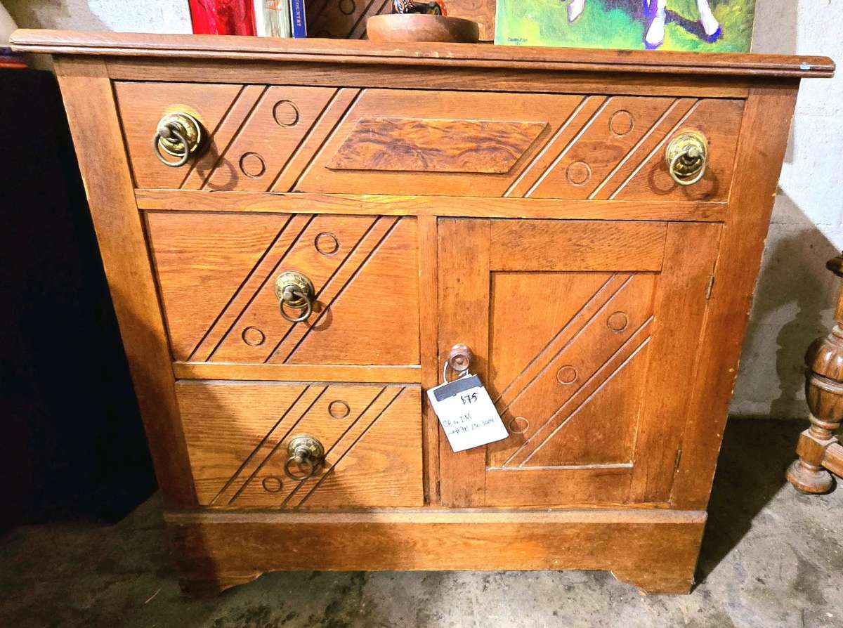 Vintage Washing Station Table