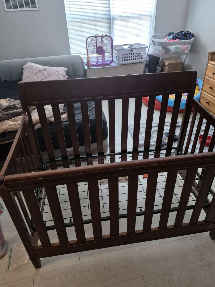 baby crib