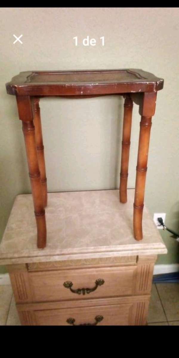 Centri fourlegged wooden coffee table