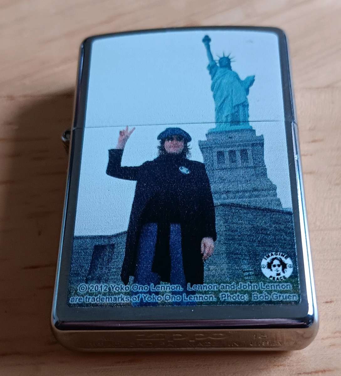 JOHN LENNON RARE 2013 ZIPPO LIGHTE STATUE LIBERTY MINT BOX