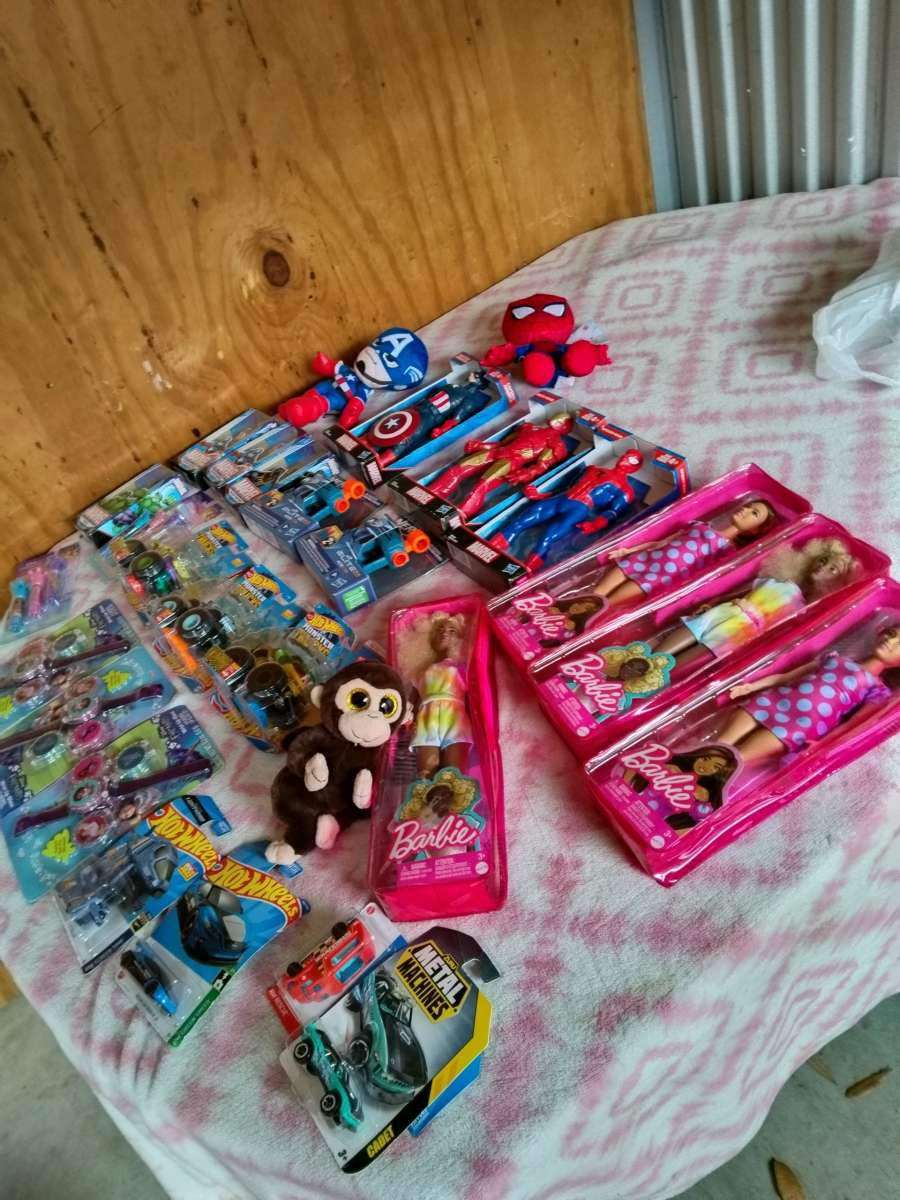 munecas y super heroes