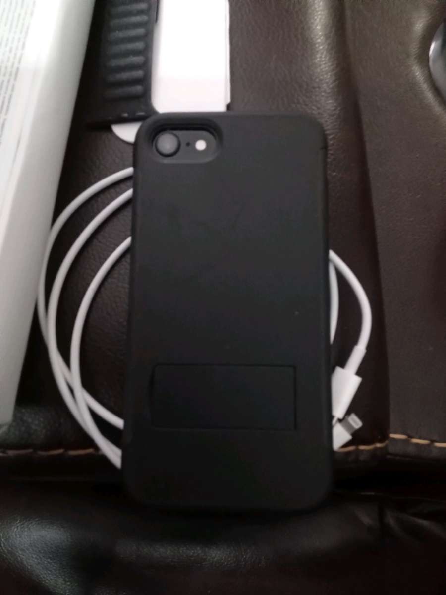 iPhone SE 3