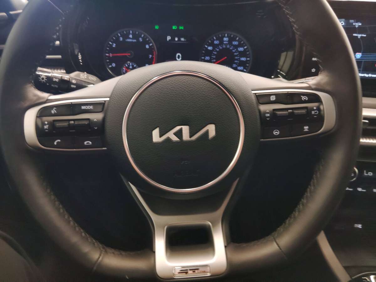 2024 KIA K5 GT Line