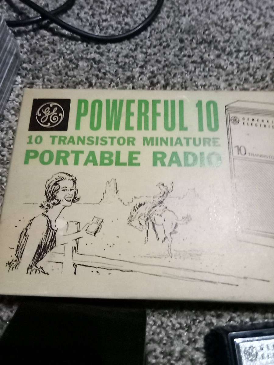 antique transistor radio