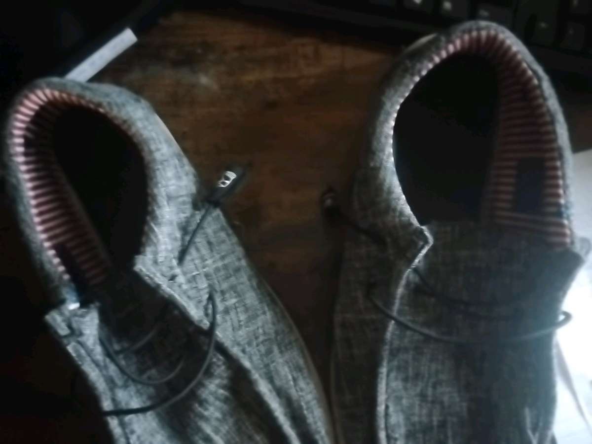 shoes off brand of hey dude