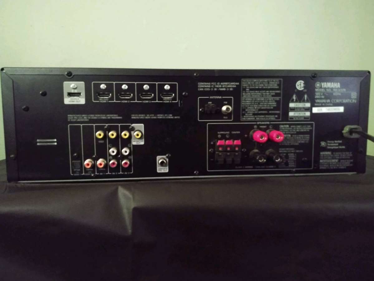 Yamaha natural sound av receiver rxv379