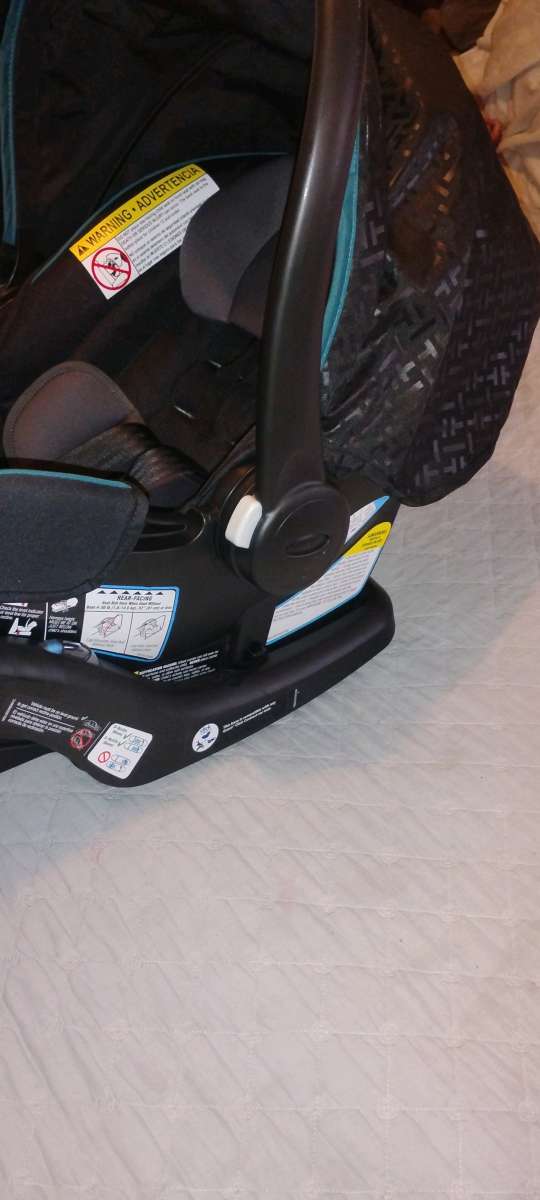 Carseat with Base