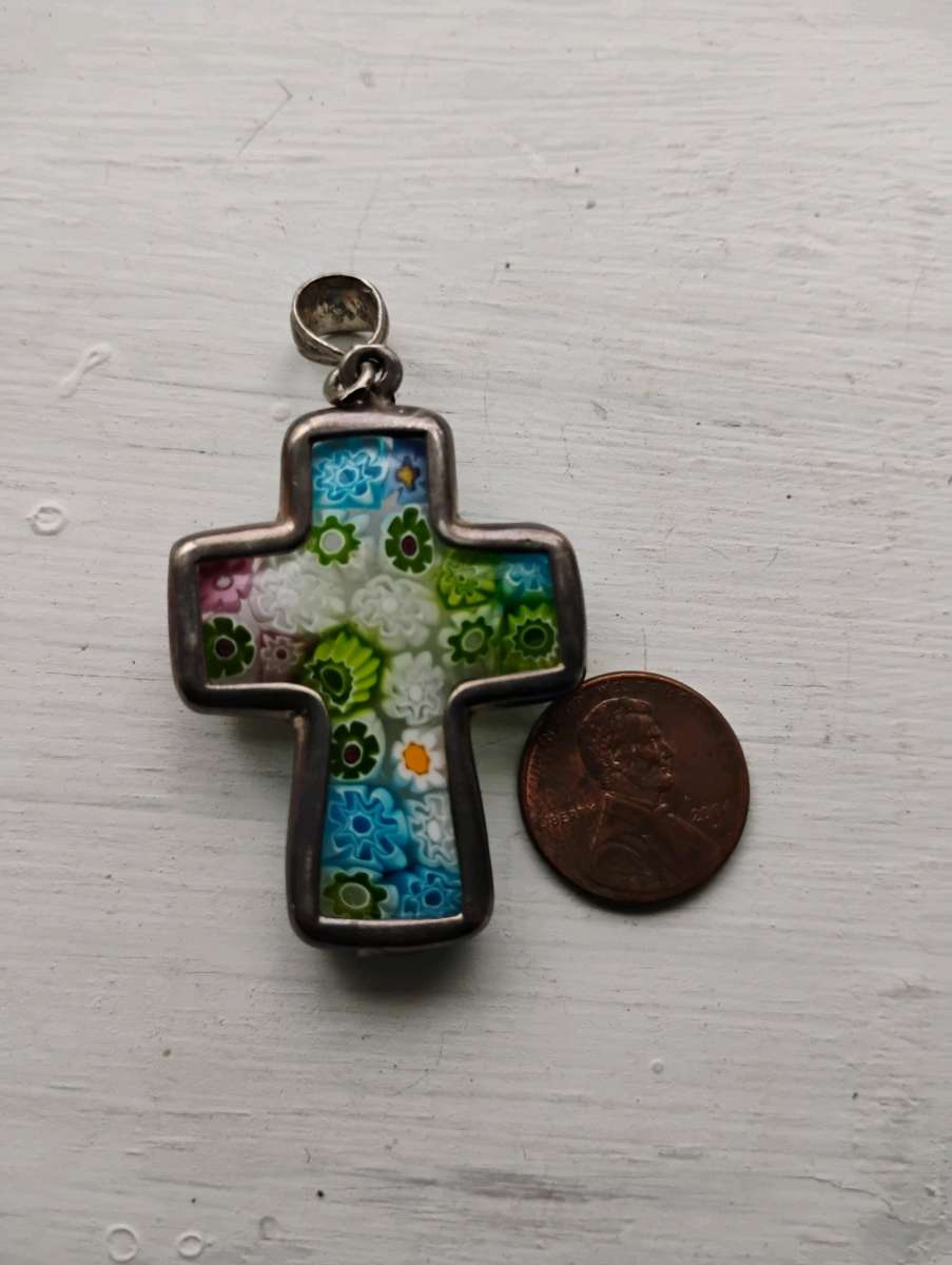 Beautiful sterling silver cross