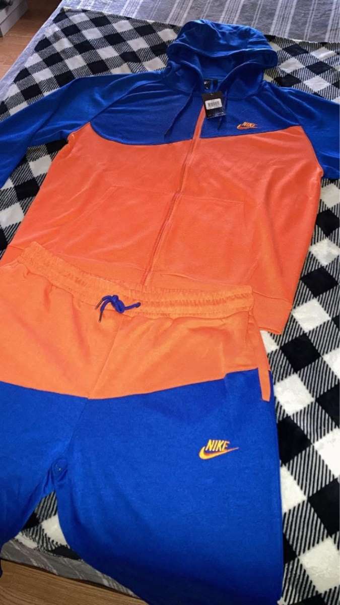 Nike techs 60 for the whole set and polo