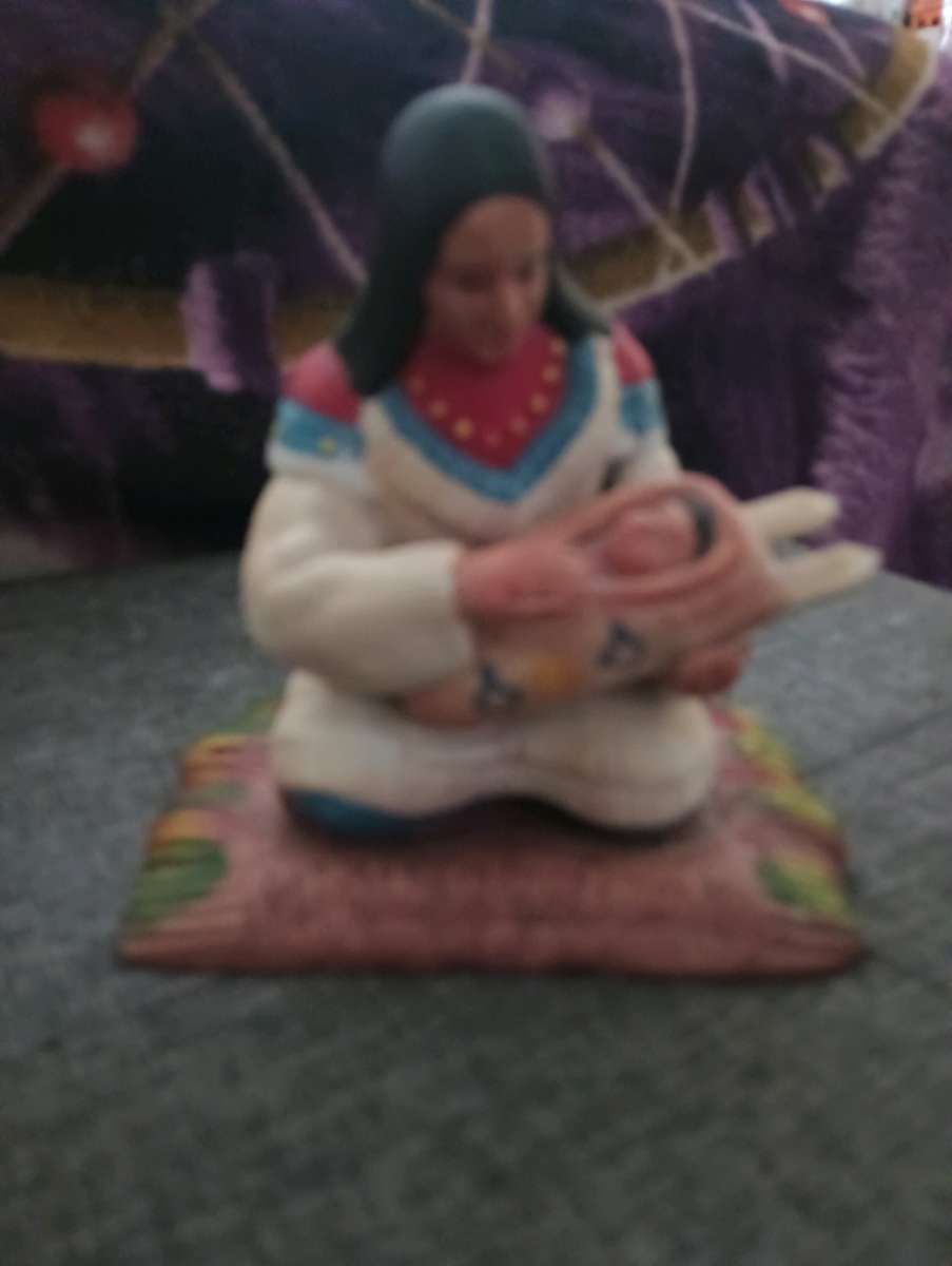 mother and baby Indian statue