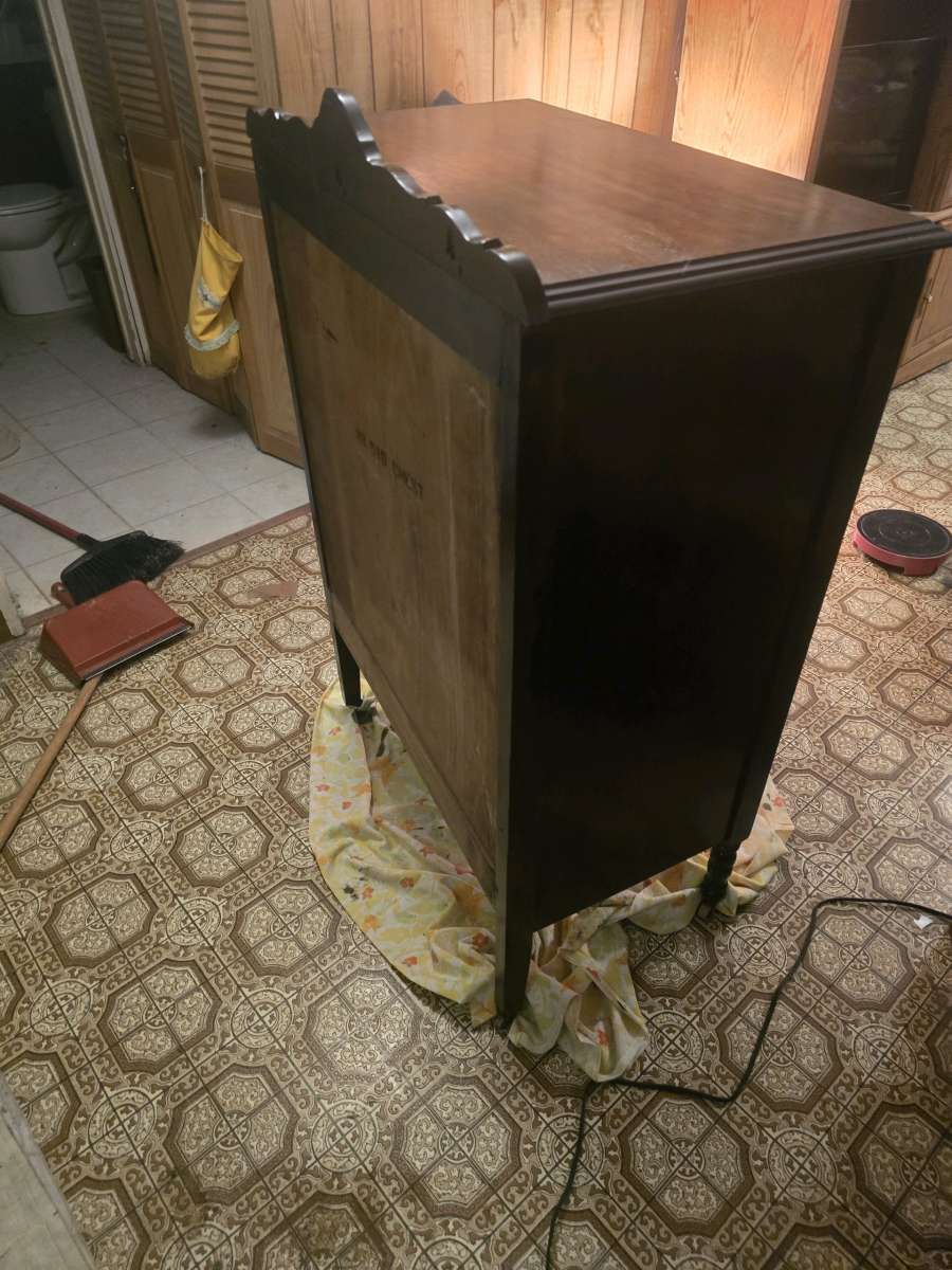 dresser