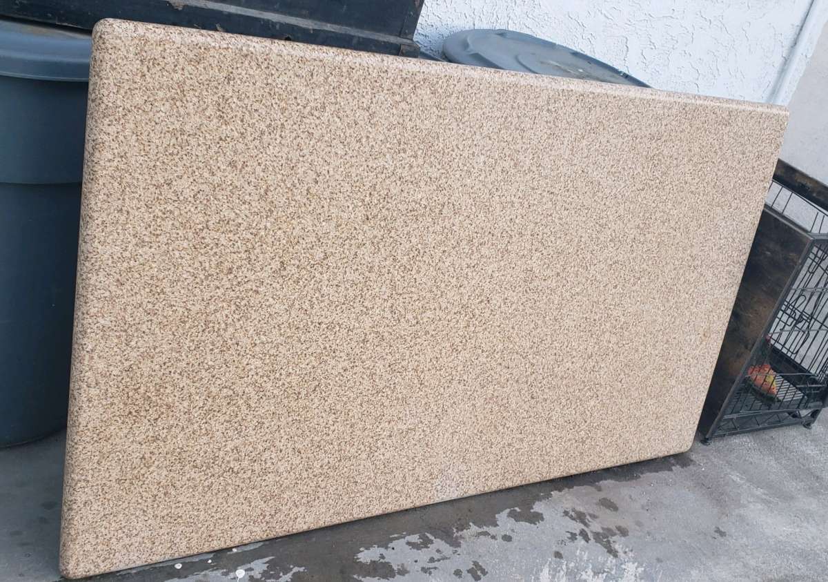 GRANITE COUNTER TOP YELLOW