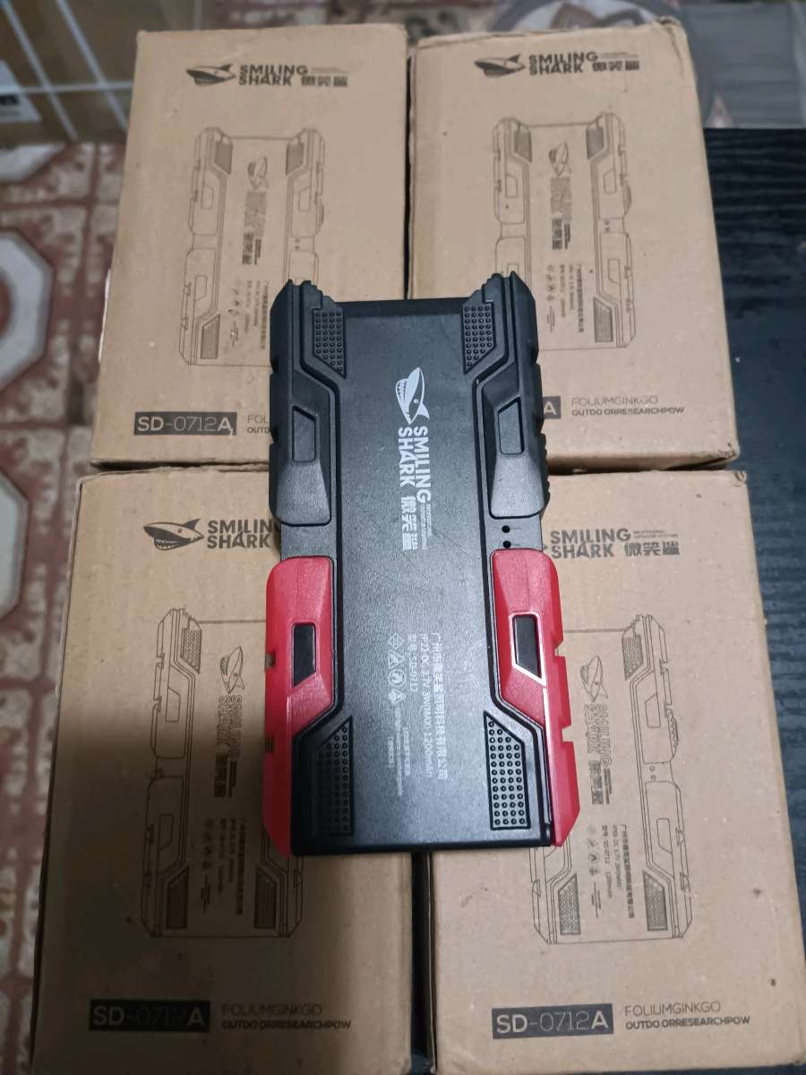 SMILING SHARK POWER BANK EACH