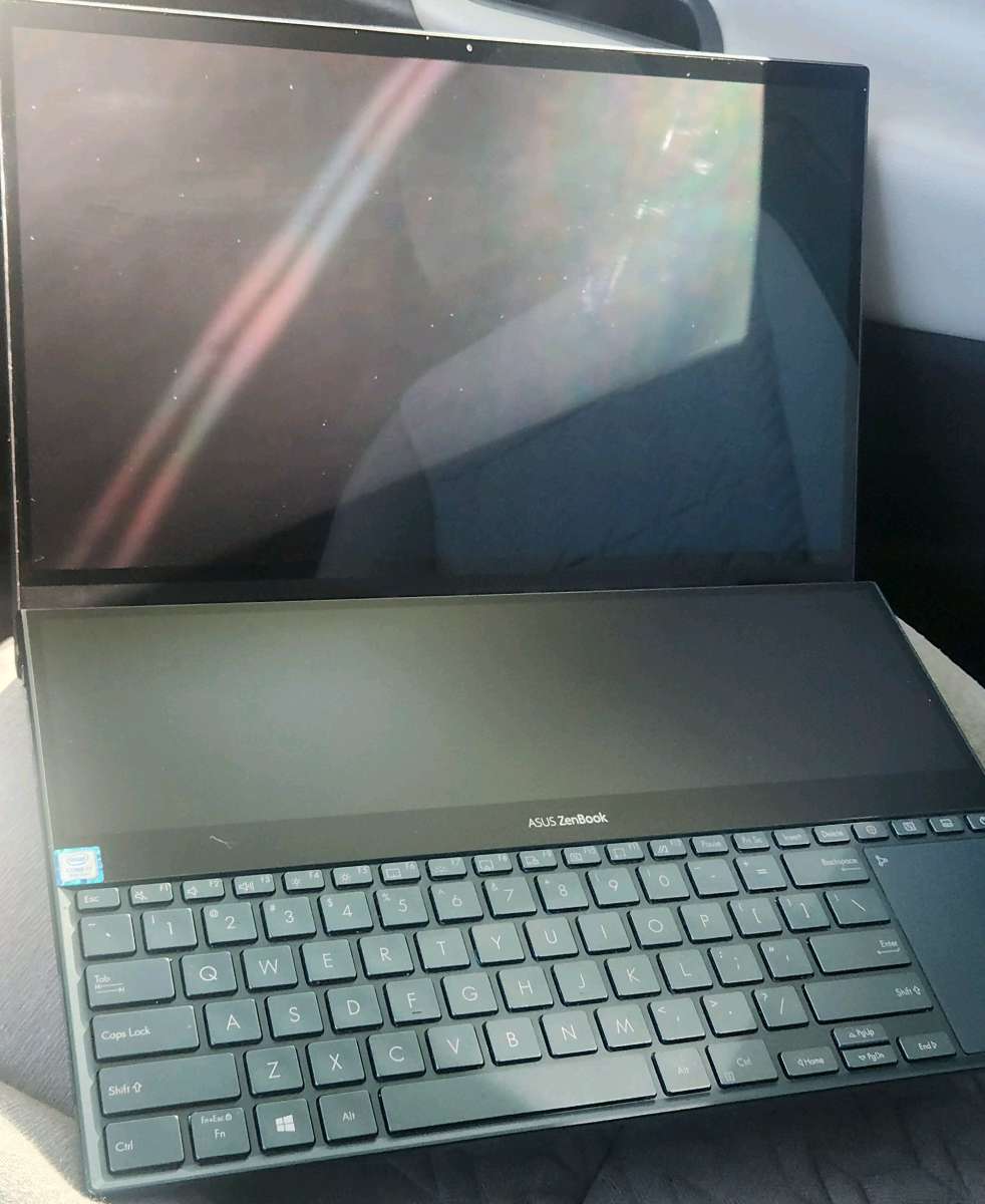 ASUS ZenBook Pro Duo UX581 GeForce RTX 2060