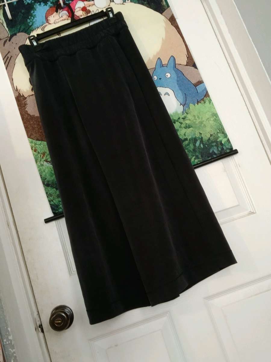 lulu lemon black wide legged sweat pants