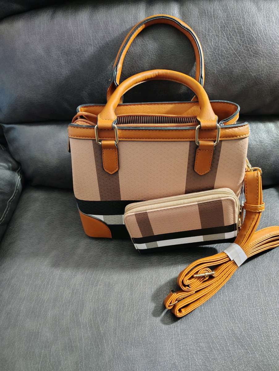 Multicolor crossbody purse