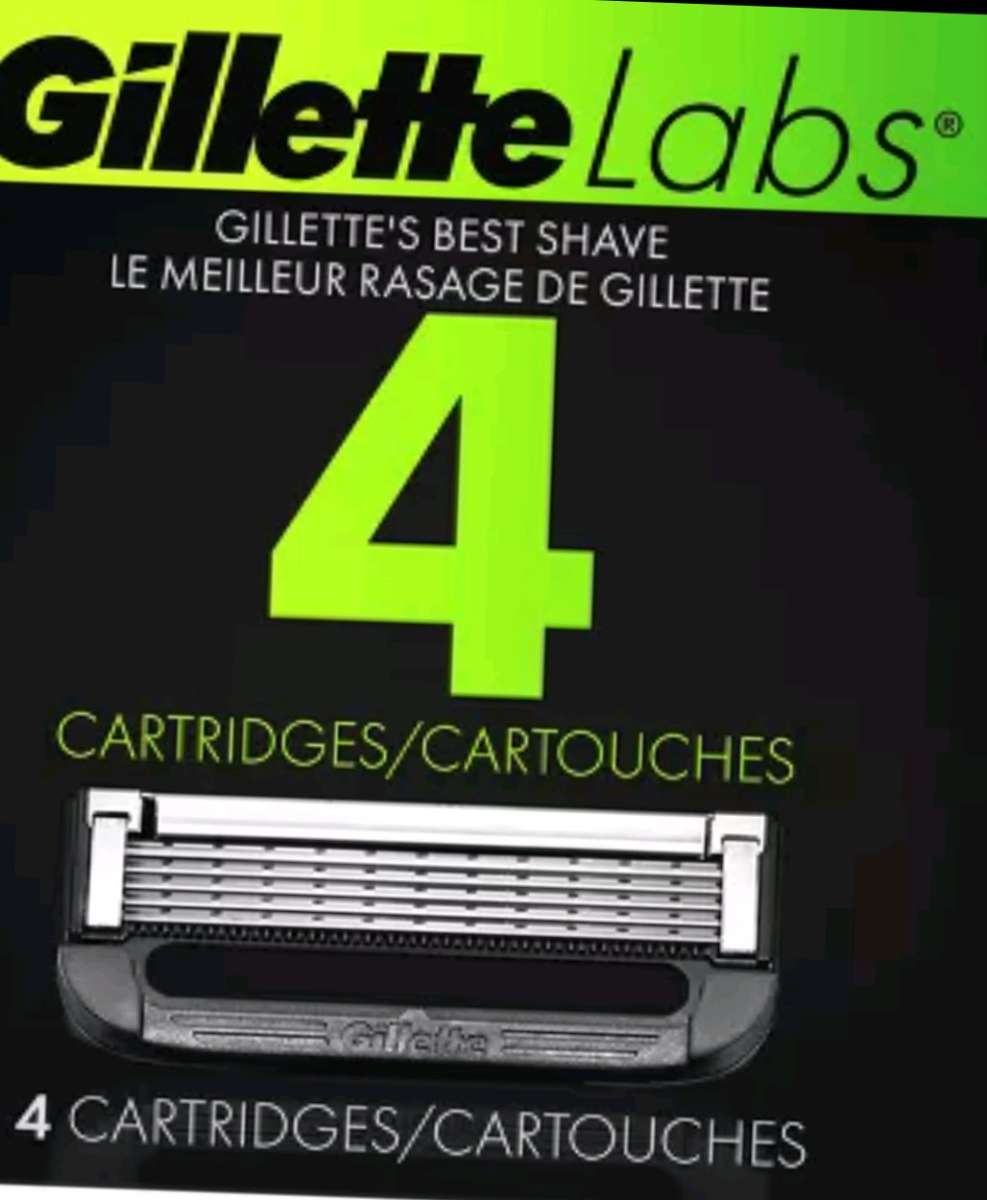 GILLETTE LABS 4 CARTRIDGES