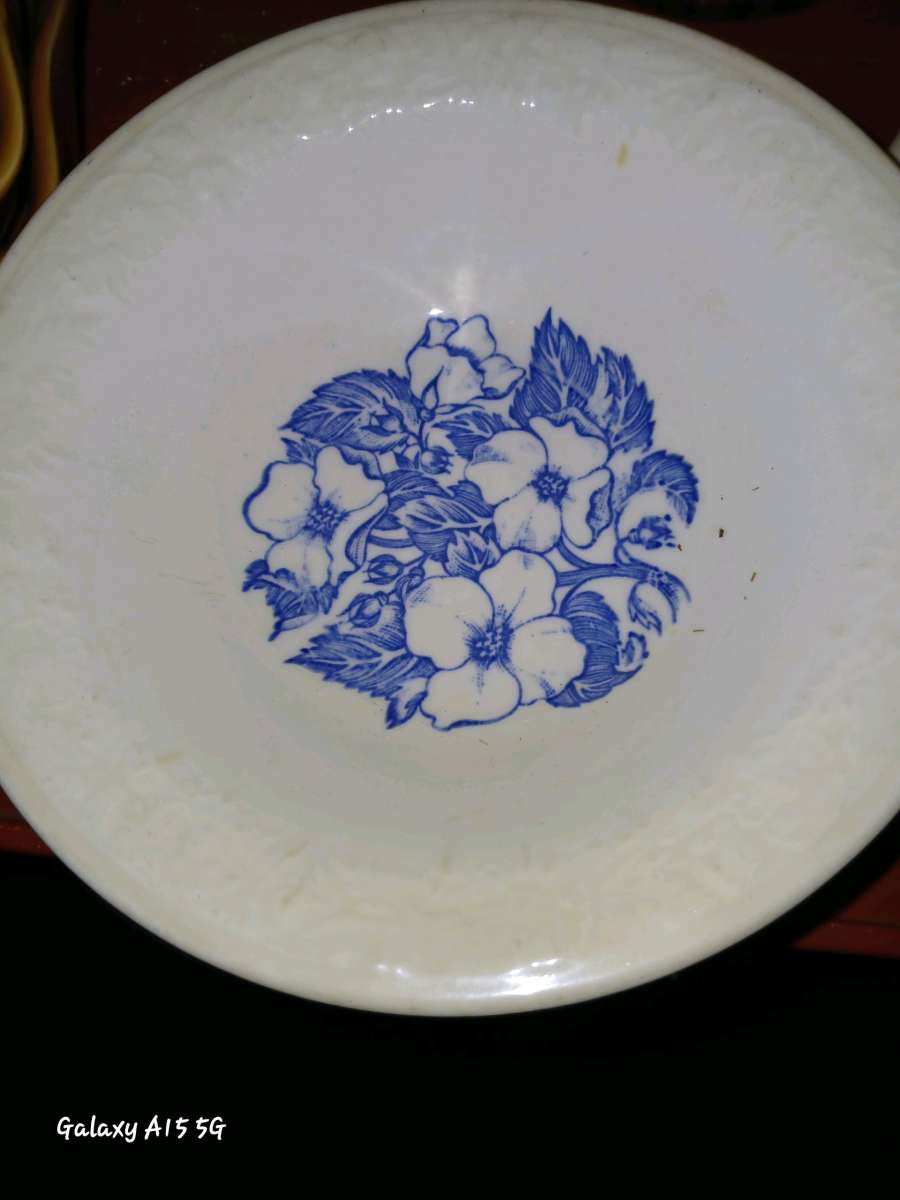 Homer Laughlin Wild Rose cereal bowl