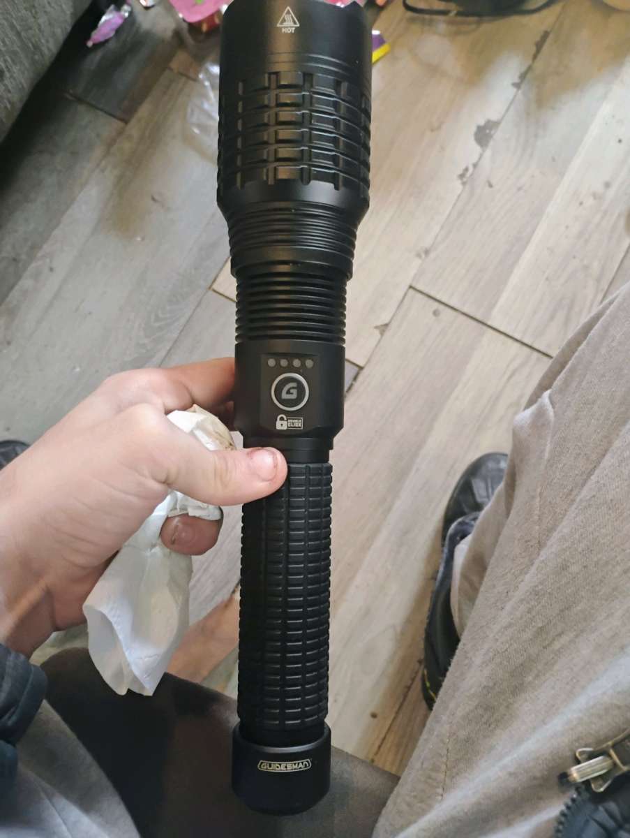 10000 Lumen flashflight