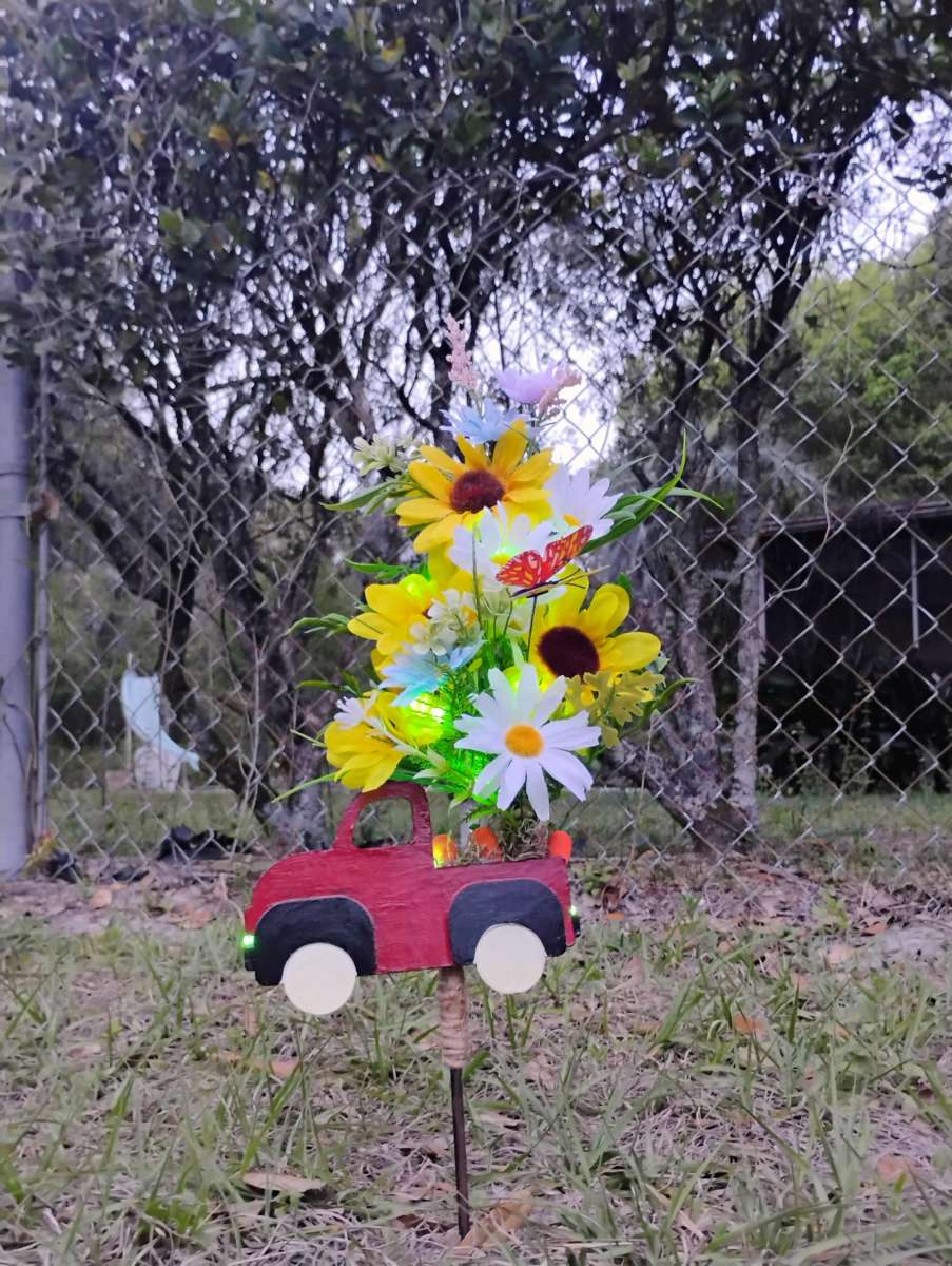 light up graveside flowers for loved ones