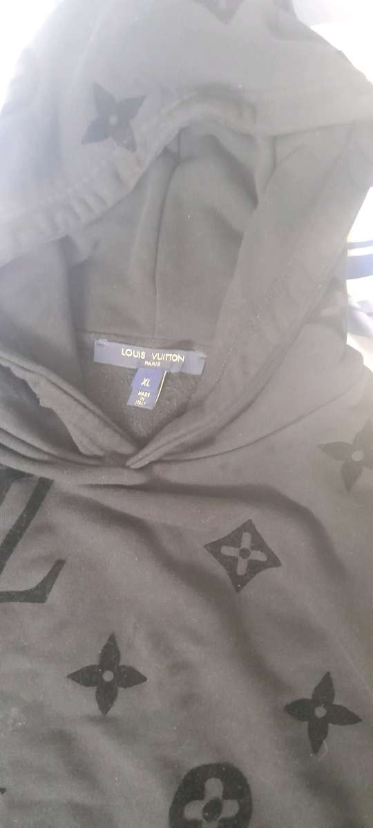 louis vuitton hoodie XL